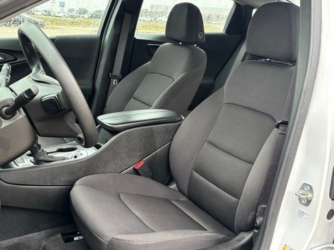 Used 2024 Chevrolet Malibu LT image 11