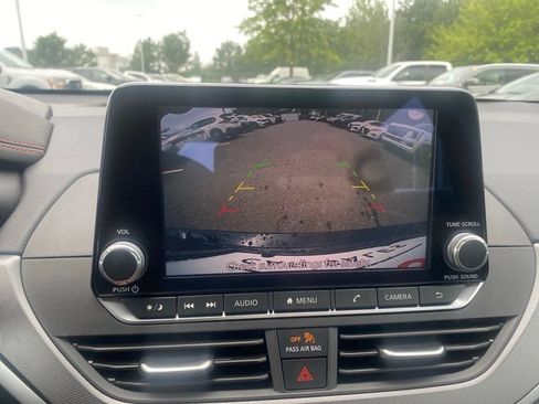 Certified 2025 Nissan Altima 2.5 SR FWD image 25