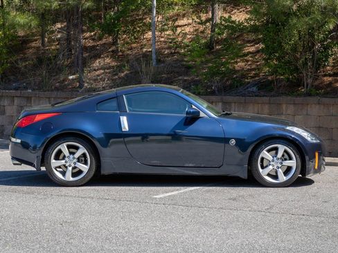 Used 2007 Nissan 350Z Coupe RWD image 4