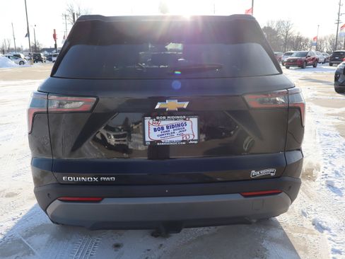 Used 2025 Chevrolet Equinox LT image 7