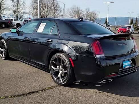 Used 2022 Chrysler 300 S w/ Comfort Group image 6