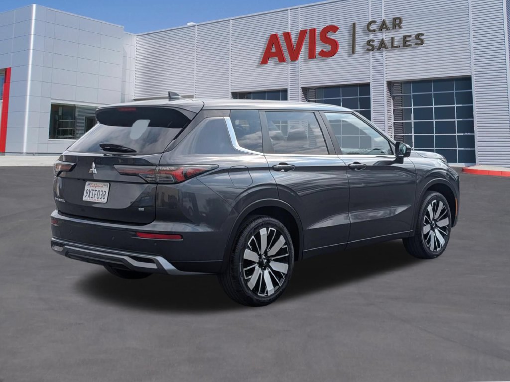 Used 2025 Mitsubishi Outlander SE AWD/4WD image 6