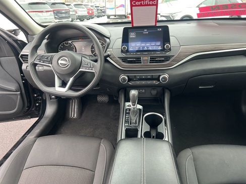 Certified 2024 Nissan Altima 2.5 SV image 17