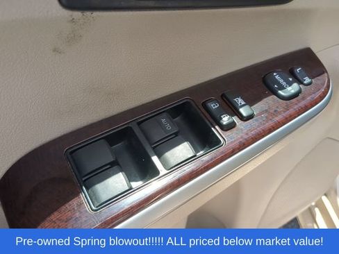 Used 2012 Toyota Camry XLE FWD image 22