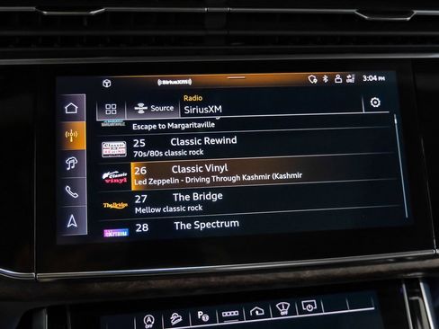 Used 2024 Audi Q8 Prestige image 28