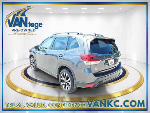 Certified 2023 Subaru Forester Limited AWD/4WD image 9