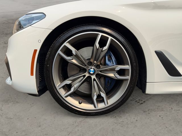 Used 2020 BMW M550i xDrive w/ Executive Package AWD/4WD image 9