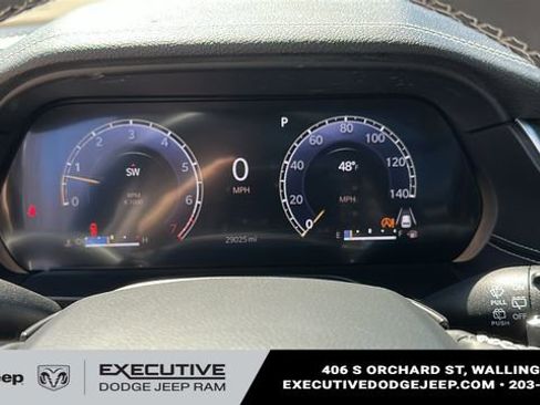 Used 2022 Jeep Grand Cherokee L Limited AWD/4WD image 15