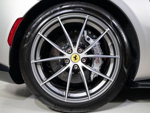 Certified 2022 Ferrari 812 GTS RWD image 18