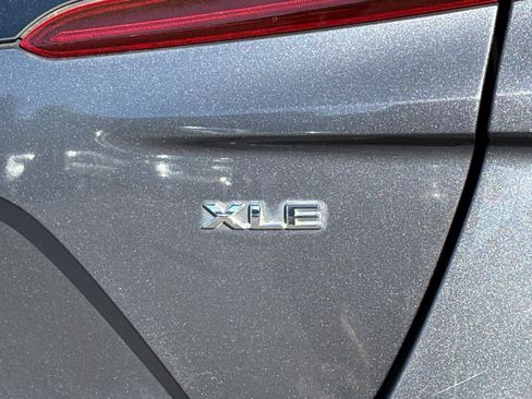 Used 2020 Toyota Prius Prime XLE FWD image 28