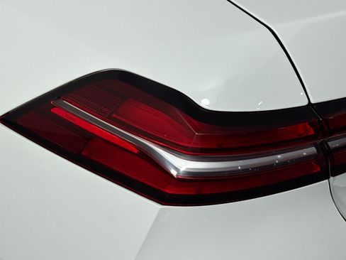 Used 2026 BMW 530i w/ Premium Package RWD image 34