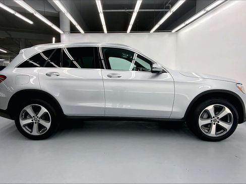 Used 2018 Mercedes-Benz GLC 300 image 5