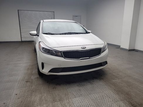 Used 2017 Kia Forte LX image 14