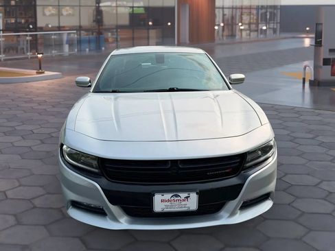 Used 2019 Dodge Charger SXT AWD/4WD image 7