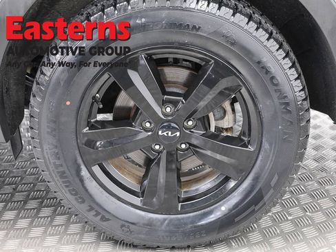 Used 2023 Kia Sorento LX AWD/4WD image 32