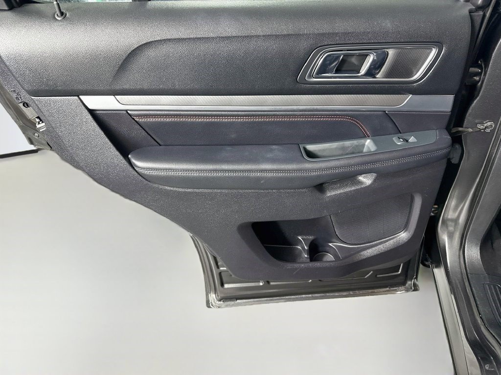 Used 2019 Ford Explorer Sport AWD/4WD image 25