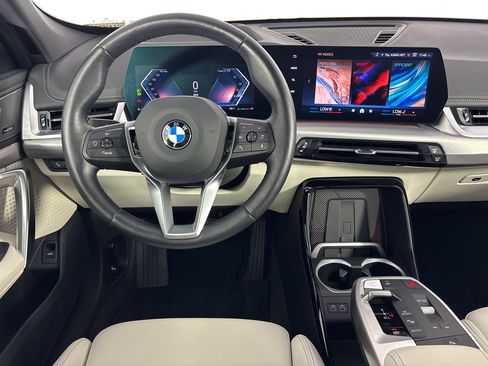 Used 2026 BMW X1 xDrive28i w/ Technology Package AWD/4WD image 29