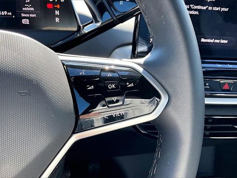 Used 2024 Volkswagen ID.4 2WD image 25