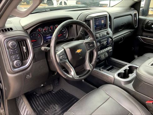 Used 2021 Chevrolet Silverado 2500 LTZ w/ LTZ Convenience Package image 18