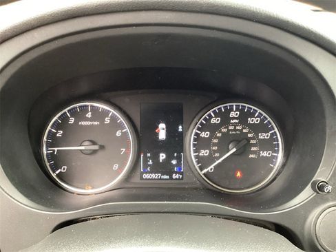 Used 2020 Mitsubishi Outlander ES image 19