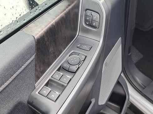 New 2026 Ford F250 Lariat w/ Black Appearance Package AWD/4WD image 24