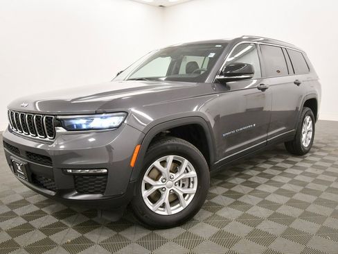 Used 2023 Jeep Grand Cherokee L Limited image 2