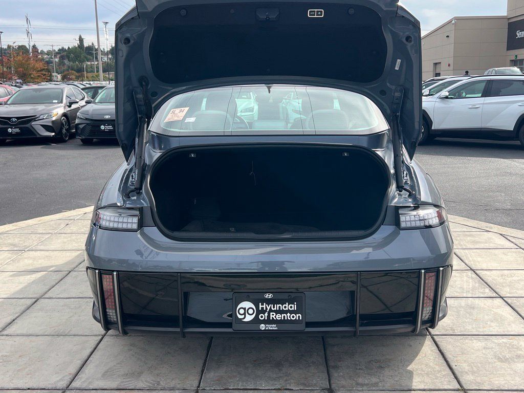 Certified 2024 Hyundai Ioniq 6 SEL RWD image 8