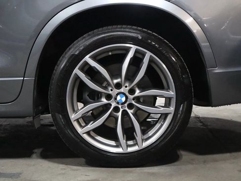 Used 2017 BMW X3 sDrive28i image 4