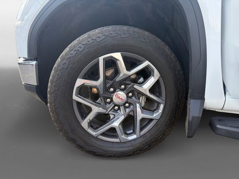 Used 2024 GMC Sierra 1500 SLT w/ SLT Premium Package AWD/4WD image 14