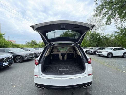 Used 2023 Acura MDX SH-AWD w/ Technology Package image 25