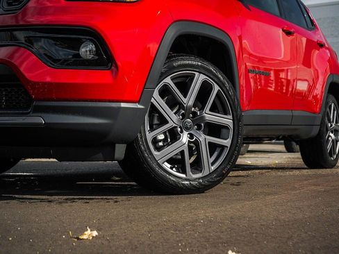 New 2026 Jeep Compass Limited image 6