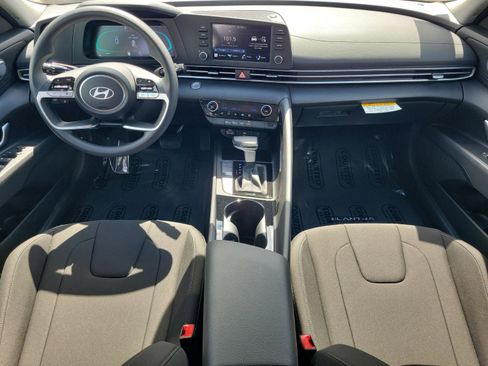 New 2025 Hyundai Elantra Blue image 13