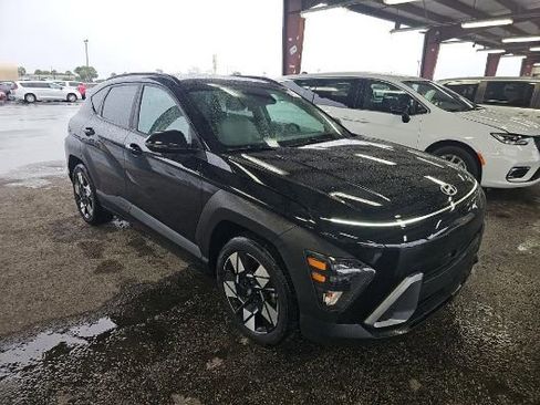 Used 2024 Hyundai Kona SEL w/ Convenience Package FWD image 2