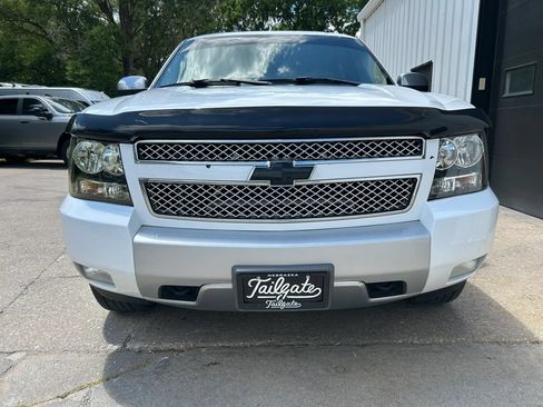 Used 2007 Chevrolet Tahoe LT w/ LT Preferred Equipment Group AWD/4WD image 3