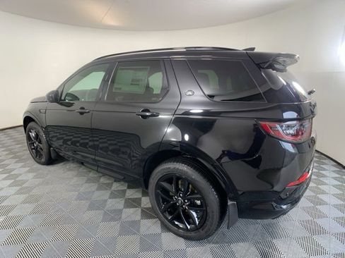 Certified 2024 Land Rover Discovery Sport Dynamic SE image 4