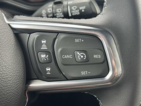 New 2026 Jeep Wrangler Unlimited Sahara w/ Safety Group AWD/4WD image 33
