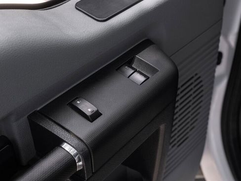 Used 2015 Ford F550 4x4 Regular Cab Super Duty image 24