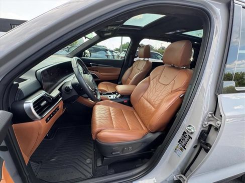 Certified 2025 Kia Telluride SX Prestige X-Line AWD/4WD image 17