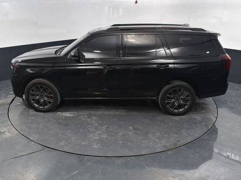 Used 2025 Ford Expedition Platinum w/ Stealth Performance Package image 47