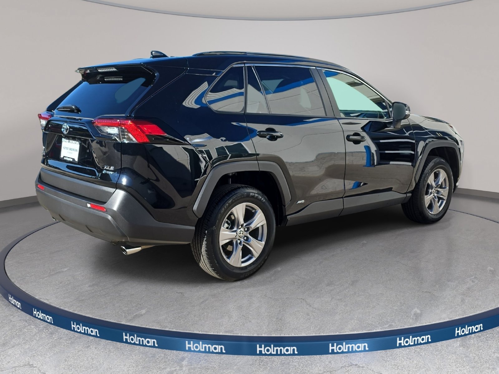 Used 2025 Toyota RAV4 XLE AWD/4WD image 6