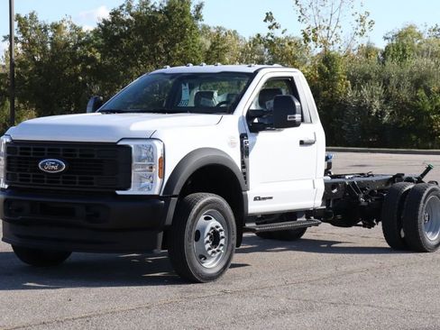 New 2026 Ford F550 4x4 Regular Cab Super Duty image 3