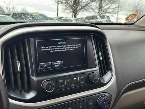 Used 2018 GMC Canyon SLT w/ Driver Alert Package image 19