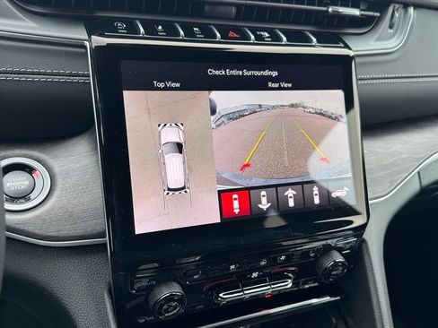 New 2025 Jeep Grand Cherokee L Limited w/ Luxury Tech Group II image 25