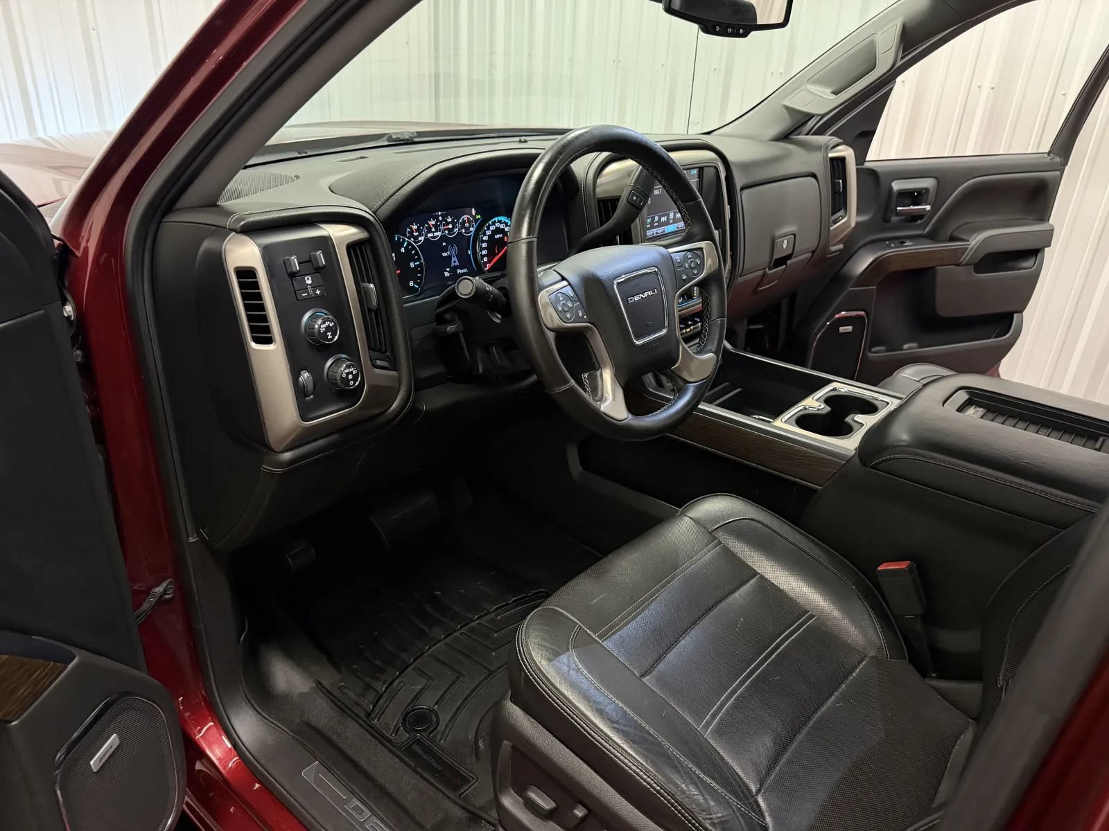 Used 2017 GMC Sierra 1500 Denali AWD/4WD image 37