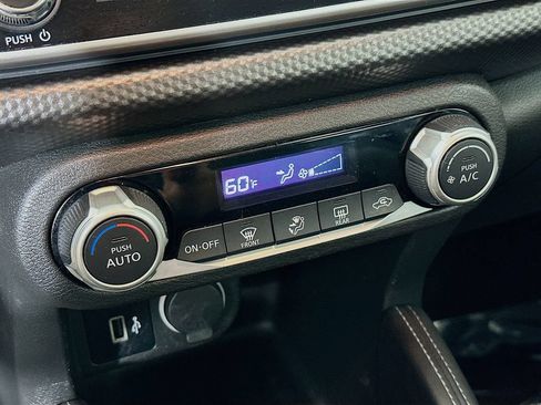 Used 2019 Nissan Kicks SV FWD image 21