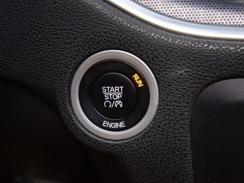 Used 2016 Dodge Charger R/T Scat Pack w/ Technology Group image 35