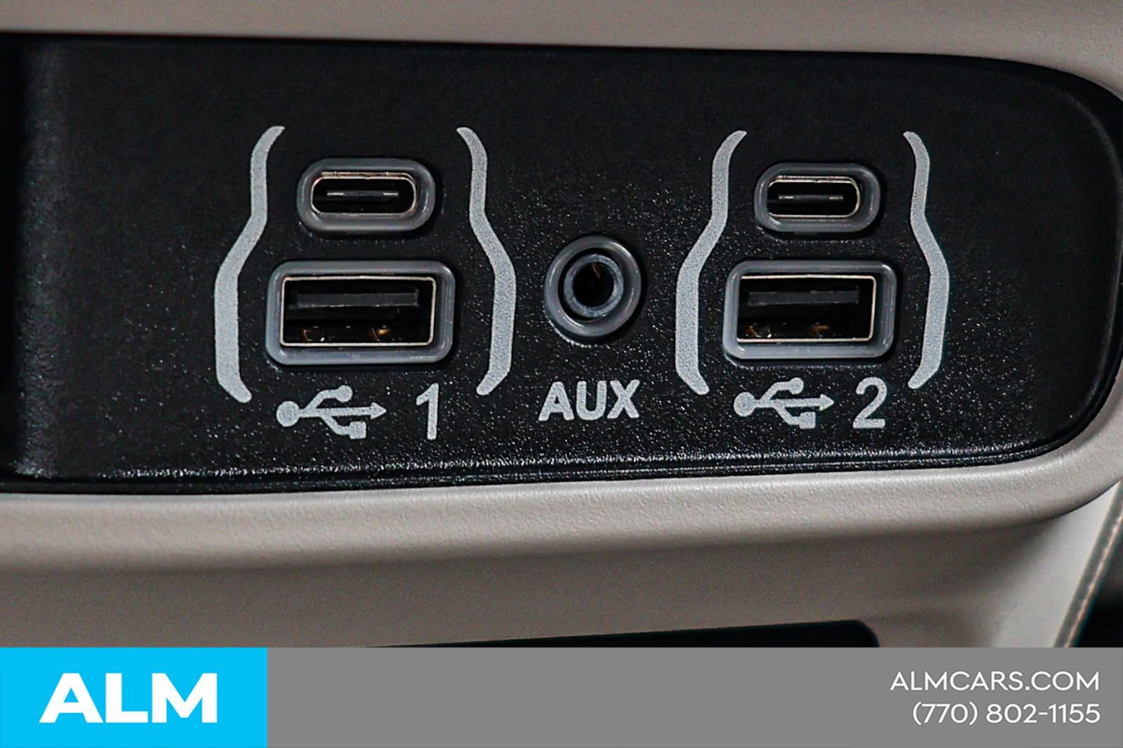 Used 2024 Chrysler Pacifica Touring-L FWD image 33
