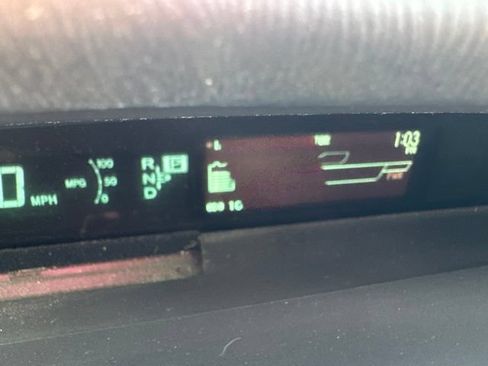 Used 2015 Toyota Prius Four FWD image 9