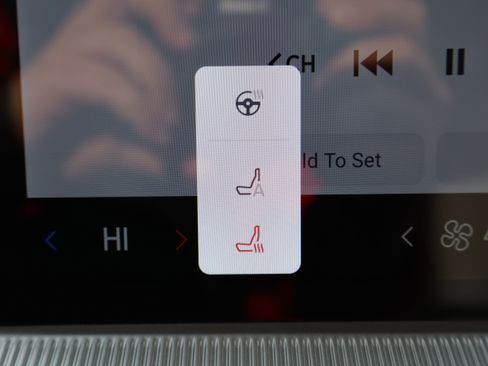 New 2026 Ford Explorer Active w/ Active Comfort Package image 24