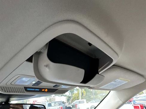 Used 2023 Ford Explorer XLT w/ Equipment Group 202A image 18